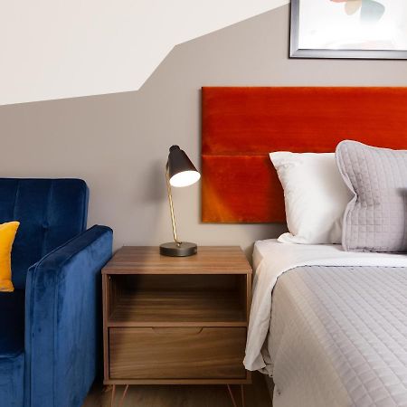 מישיגן סיטי 4411 Inn & Suites מראה חיצוני תמונה