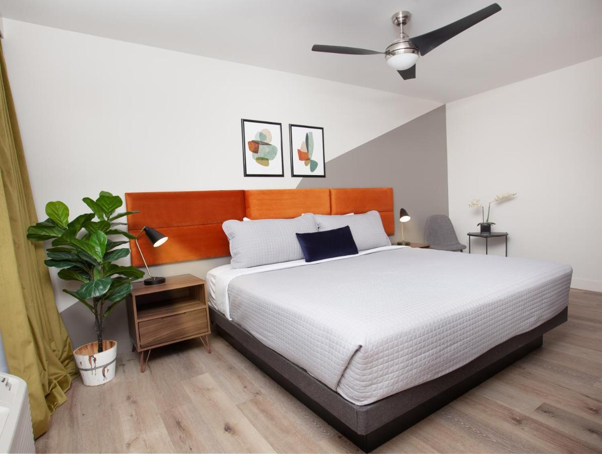מישיגן סיטי 4411 Inn & Suites מראה חיצוני תמונה